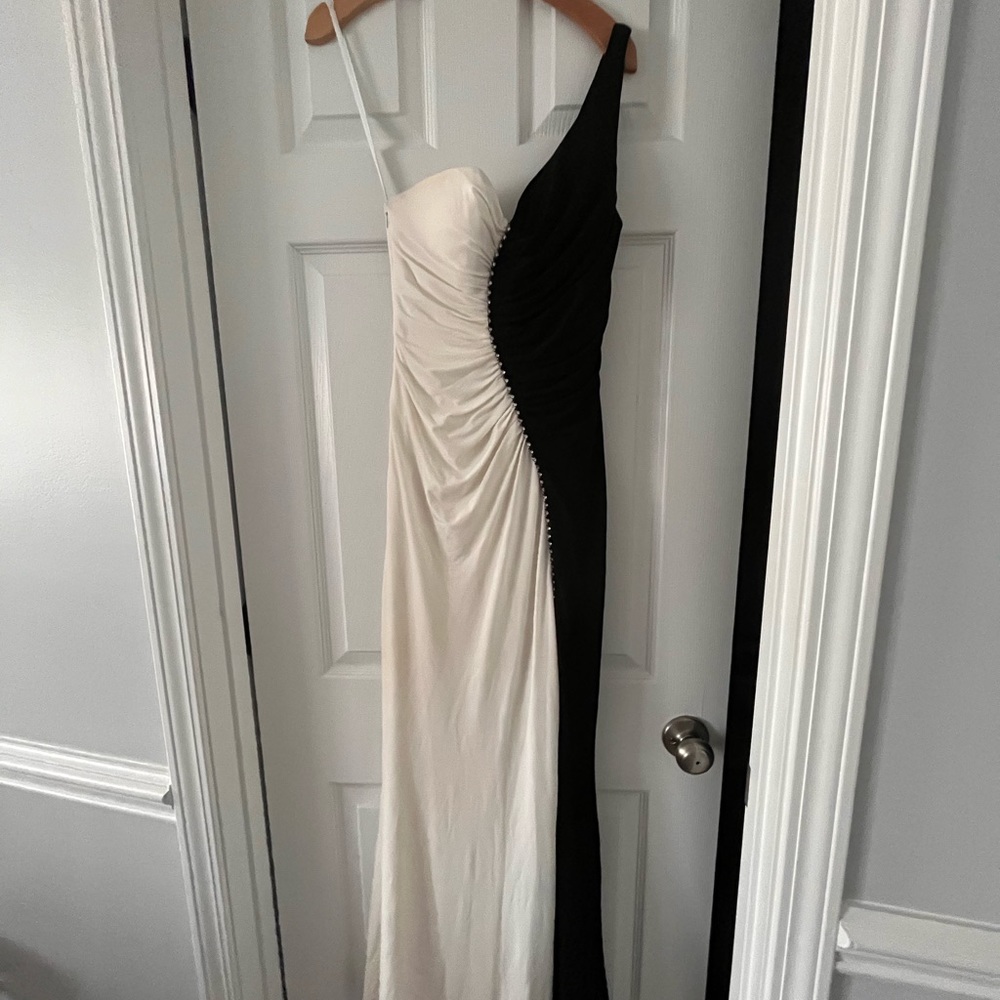 Cache Formal Dress